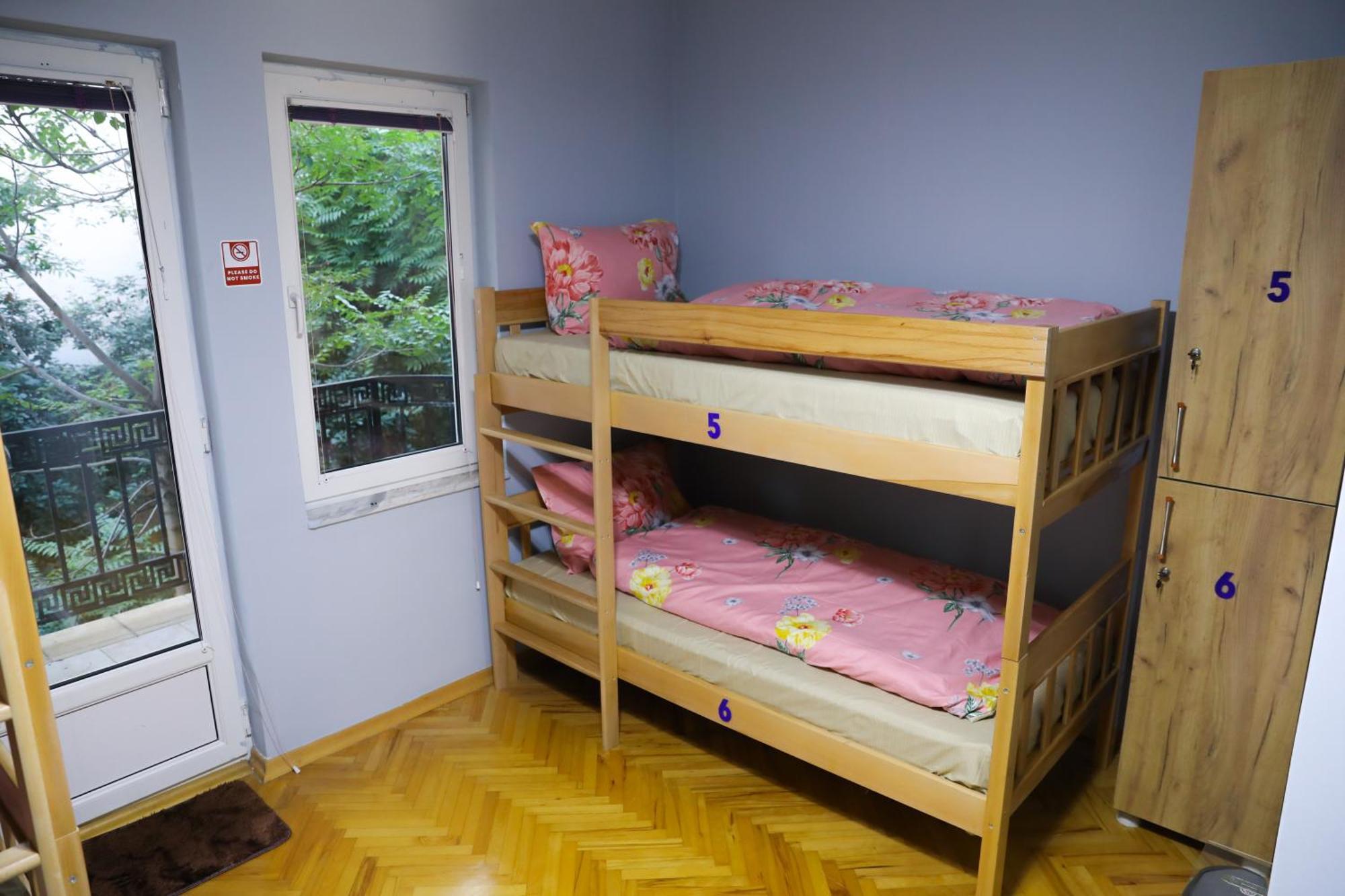 City Park Hostel Pristina Exterior foto